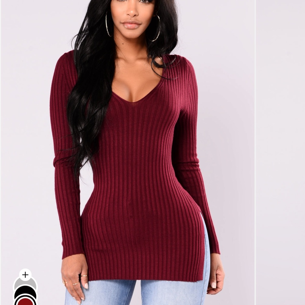 Ribbed V-Neck Sweater - Burgundy